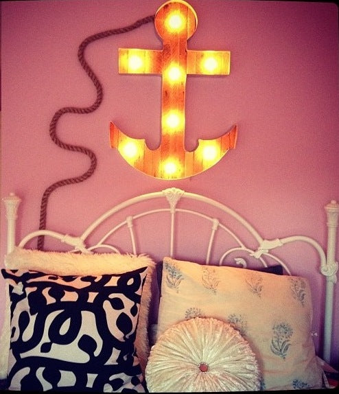 Anchor Marquee Light     ...  ...