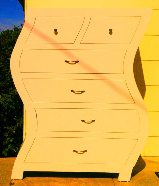Curvy Dresser